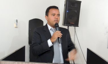 Requerimentos pedem melhorias na estrada e quadra poliesportiva para a região do Retiro