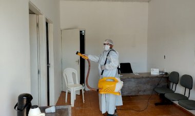 Prédio da Câmara de Vereadores passa por processo de desinfecção contra a Covid-19