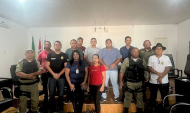 Vereadores se reuniram com representantes de segurança pública do Município.