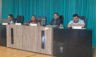 Vereadores propõem aumento no auxílio a estudantes universitários