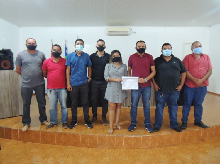 Em ação conjunta, Câmara de Vereadores antecipa reunião extraordinária e vota PL 11/2021, que altera a estrutura da Secretaria de Educação