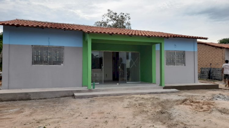 Vereador visita obras de posto de saúde no interior do Município