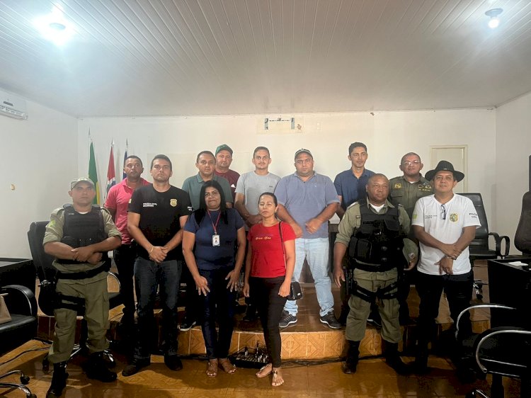 Vereadores se reuniram com representantes de segurança pública do Município.