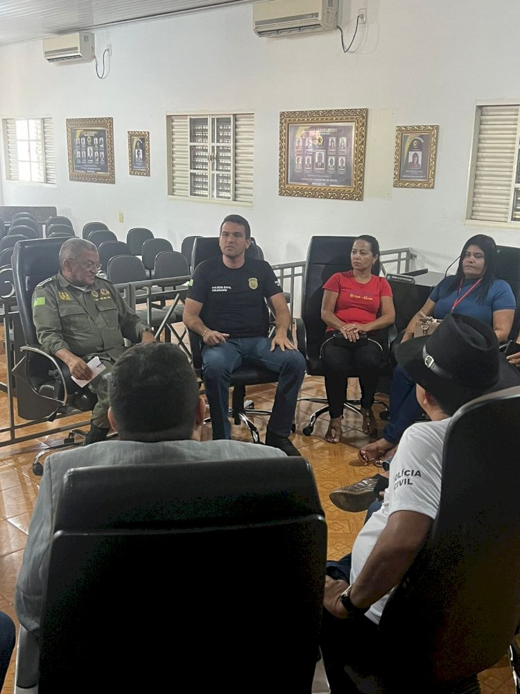 Vereadores se reuniram com representantes de segurança pública do Município.
