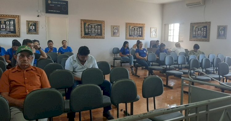 Vereadores propõem aumento no auxílio a estudantes universitários