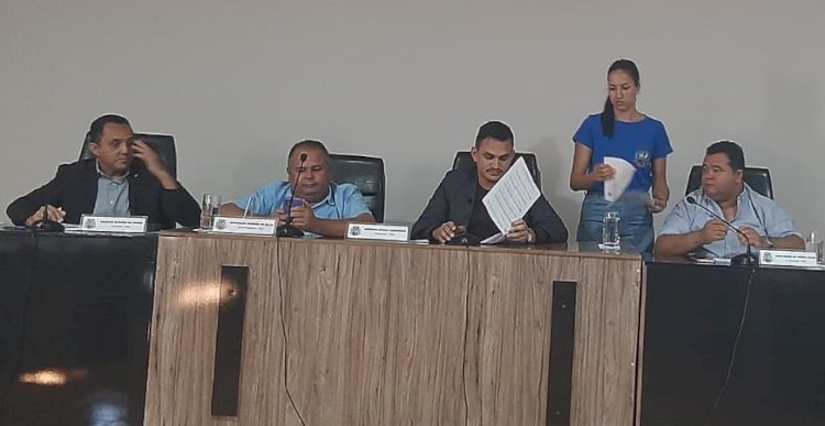 Aprovado o projeto que regulamenta a concessão de bolsas de estudo no Município